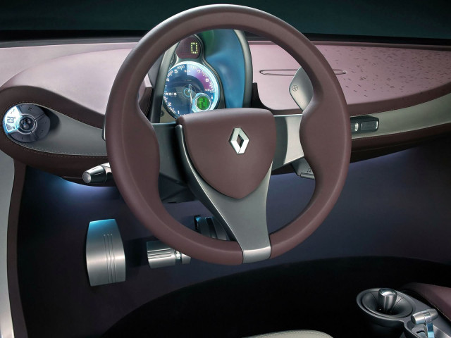 Renault Fluence фото