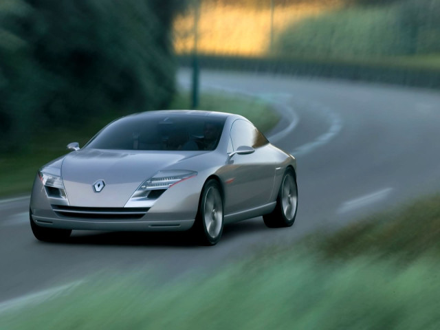 Renault Fluence фото