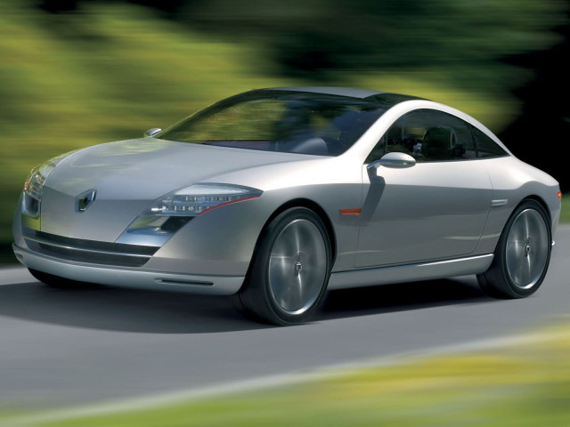 Renault Fluence фото