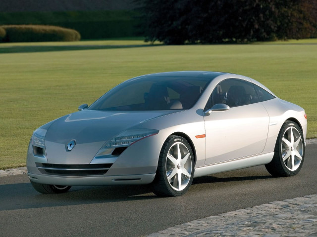 Renault Fluence фото