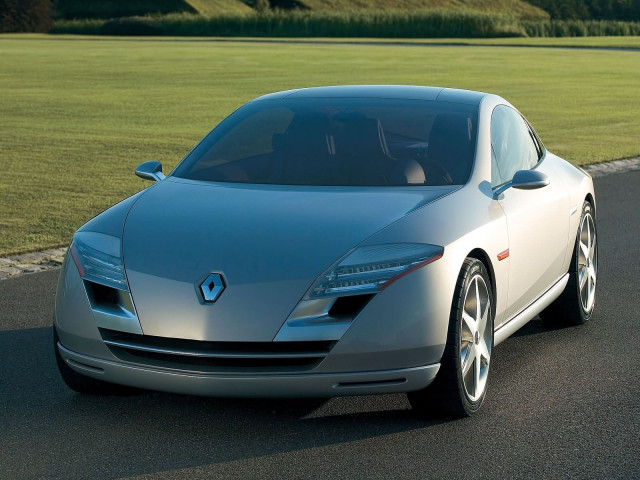 Renault Fluence фото