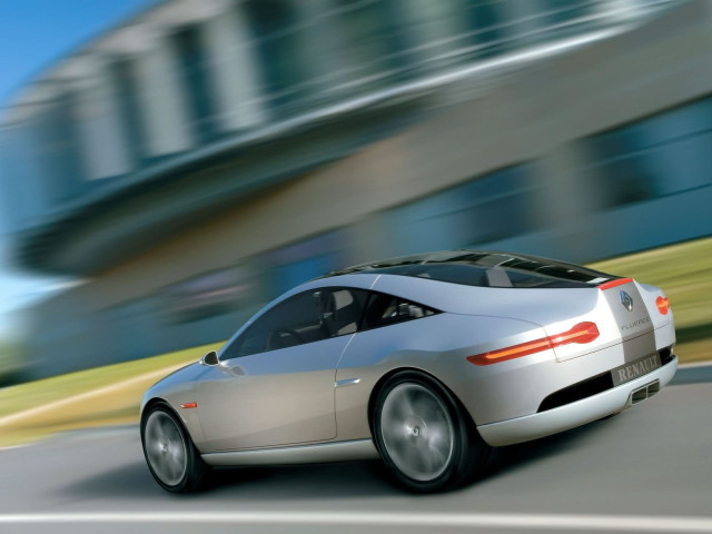 Renault Fluence фото