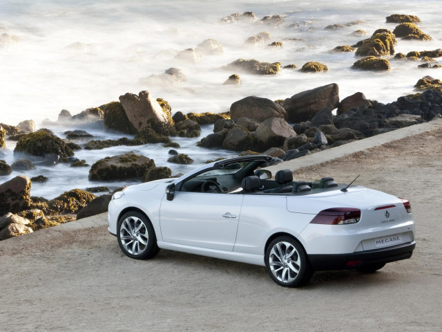 Renault Megane Coupe Cabriolet фото