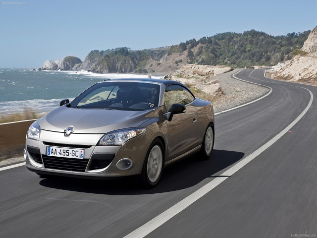 Renault Megane Coupe Cabriolet фото