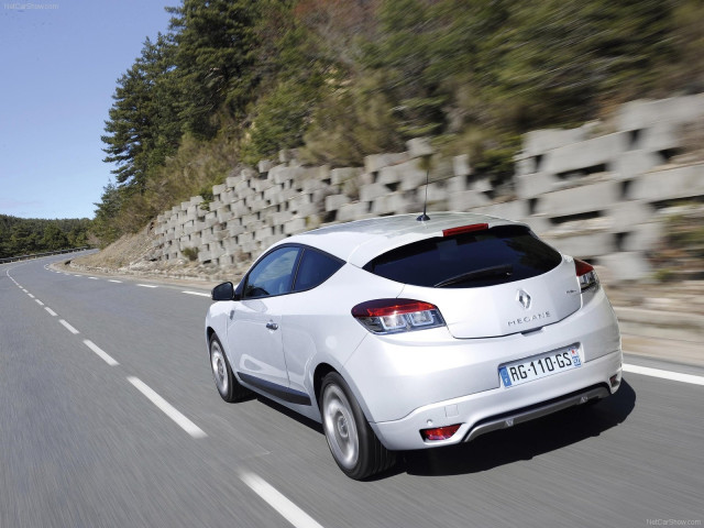 Renault Megane Coupe GT фото