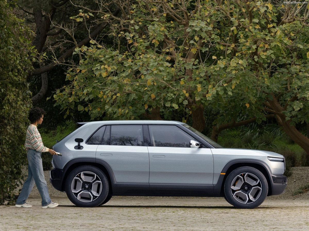 Rivian R3 фото 212012