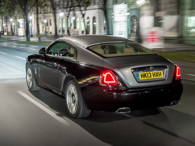 Rolls-Royce Wraith фото