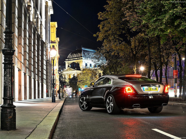 Rolls-Royce Wraith фото