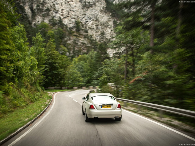 Rolls-Royce Wraith фото