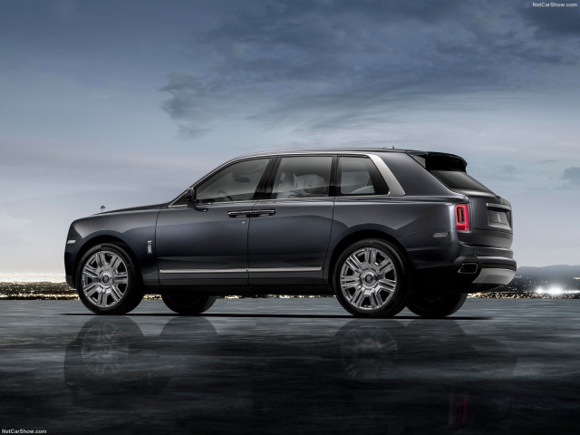 Rolls-Royce Cullinan фото