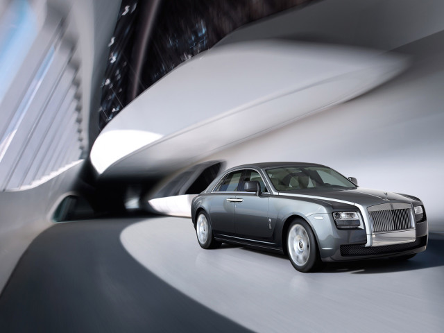 Rolls-Royce Ghost фото