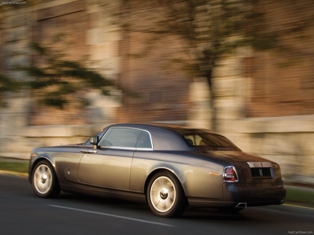 Rolls-Royce Phantom Coupe фото