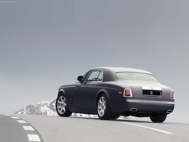 Rolls-Royce Phantom Coupe фото