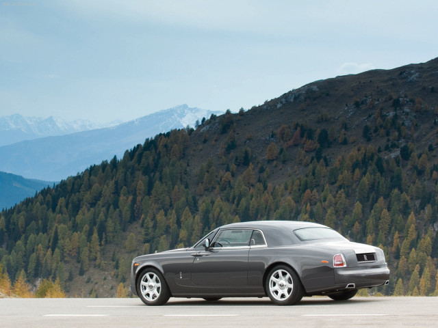 Rolls-Royce Phantom Coupe фото