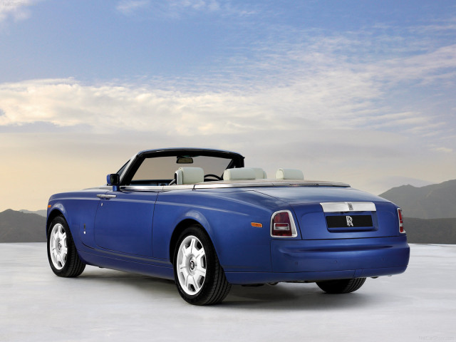 Rolls-Royce Phantom Drophead Coupe фото