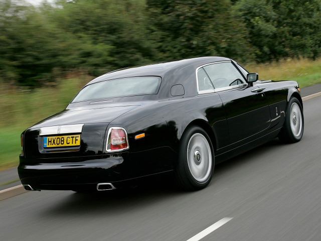 Rolls-Royce Phantom фото