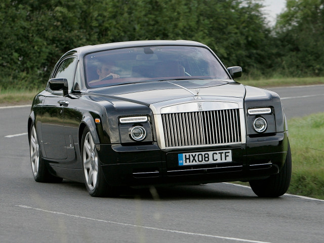 Rolls-Royce Phantom фото