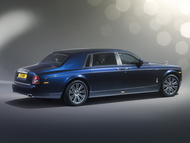 Rolls-Royce Phantom фото