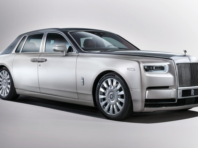 Rolls-Royce Phantom фото