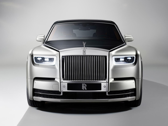 Rolls-Royce Phantom фото