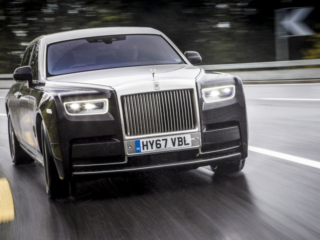 Rolls-Royce Phantom фото