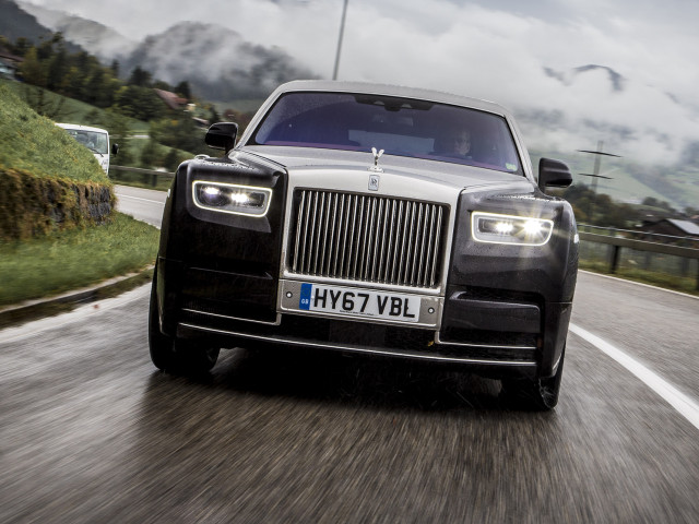 Rolls-Royce Phantom фото