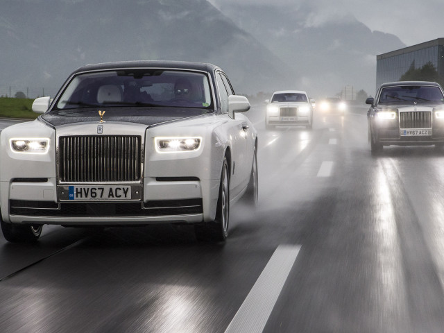 Rolls-Royce Phantom фото