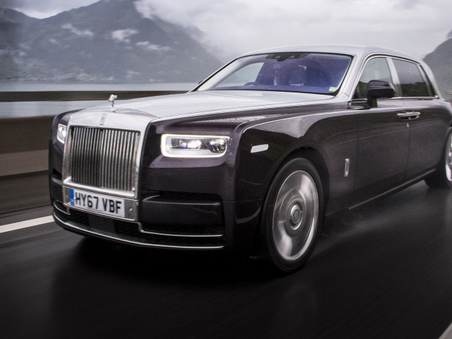 Rolls-Royce Phantom фото