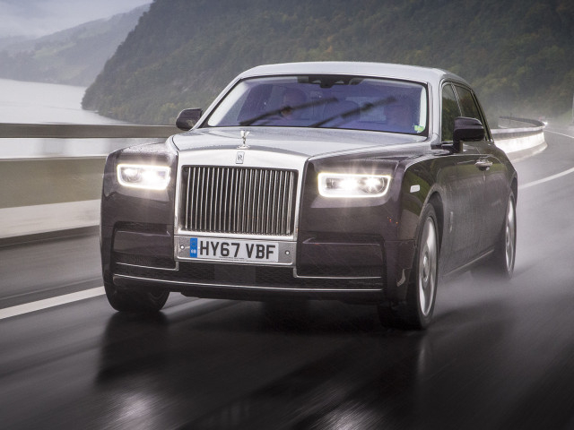 Rolls-Royce Phantom фото