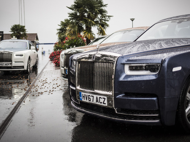 Rolls-Royce Phantom фото