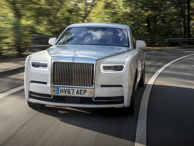 Rolls-Royce Phantom фото