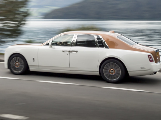 Rolls-Royce Phantom фото