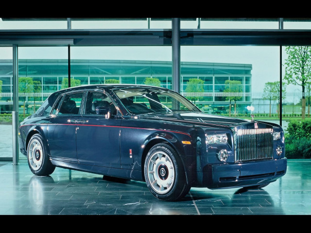 Rolls-Royce Phantom фото