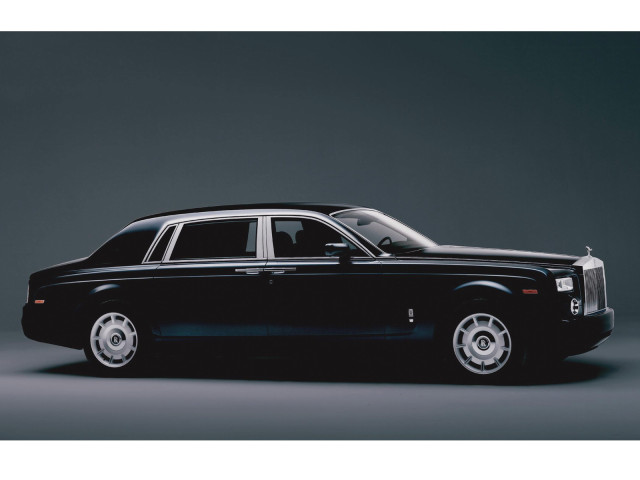 Rolls-Royce Phantom фото