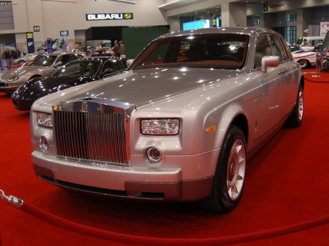 Rolls-Royce Phantom фото