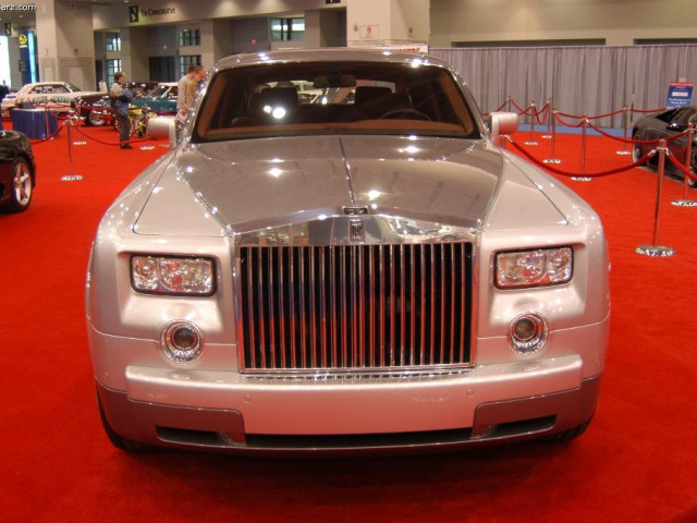 Rolls-Royce Phantom фото