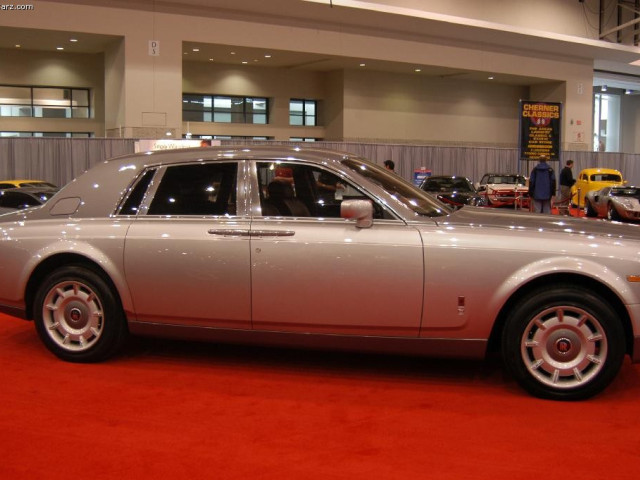 Rolls-Royce Phantom фото