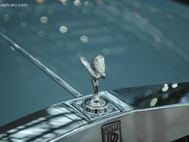 Rolls-Royce Phantom фото