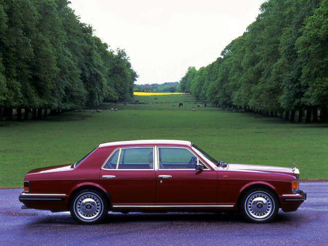 Rolls-Royce Silver Spirit фото