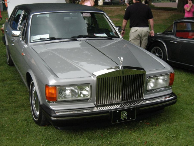 Rolls-Royce Silver Spur фото