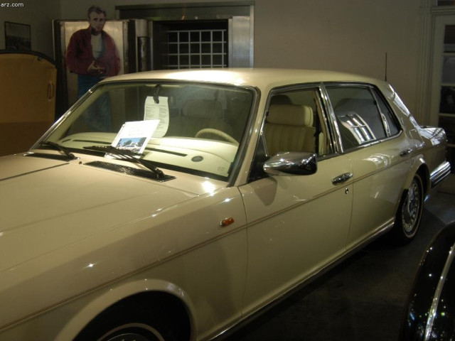 Rolls-Royce Silver Spur фото