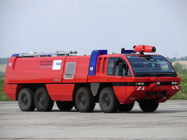 Rosenbauer Panther 8x8 фото