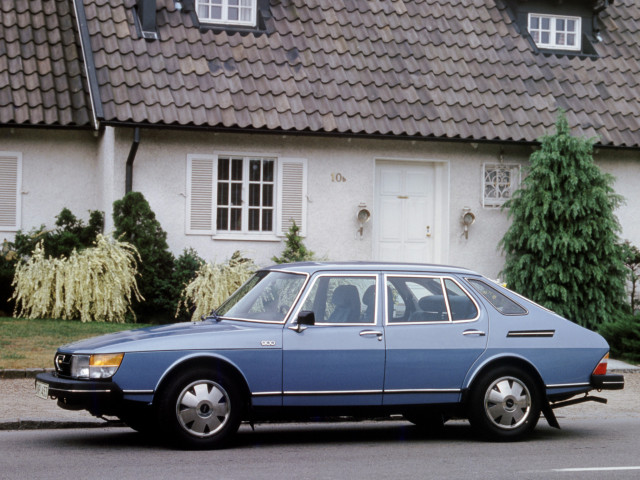 Saab 900 фото