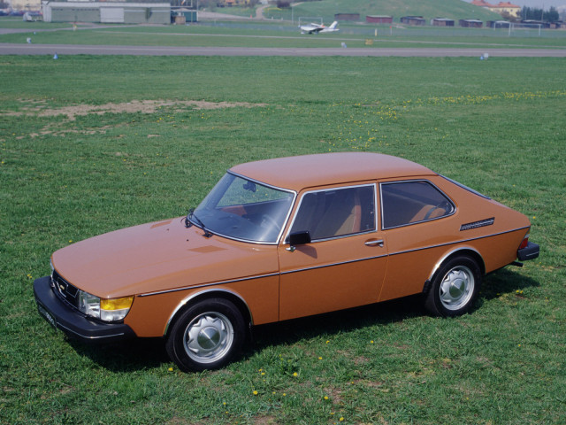Saab 900 фото