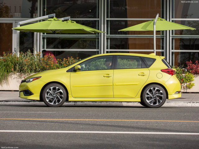 Scion iM фото