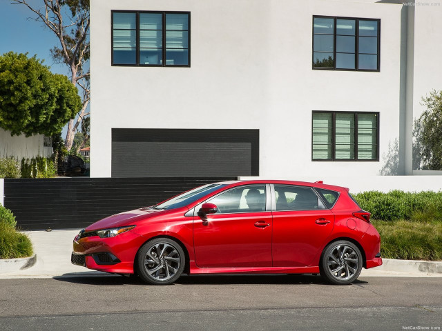 Scion iM фото