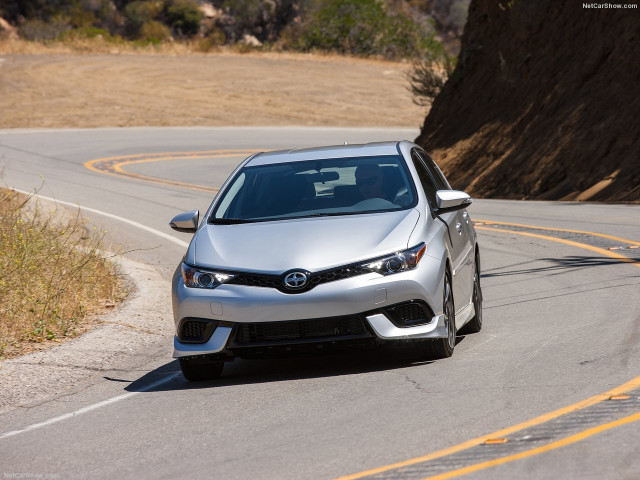 Scion iM фото