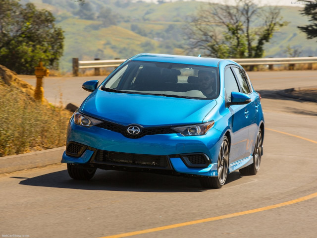 Scion iM фото