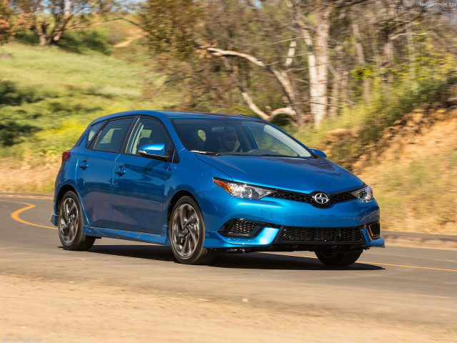 Scion iM фото