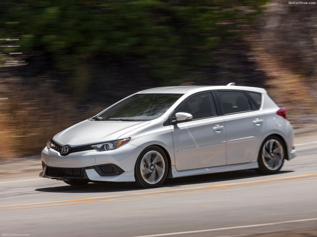 Scion iM фото